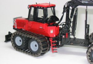 Valmet 890 forwarder