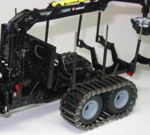 Valmet 890 forwarder