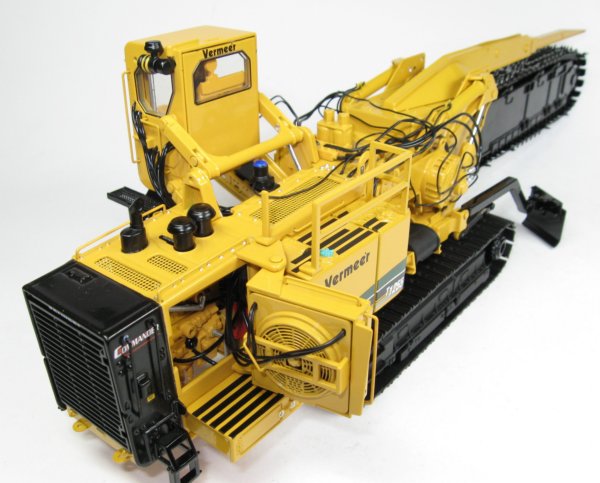 Vermeer T1255 Commander 3 　　1/50 Vermeer T1255 Commander 3 with Terrain Leveler - TWH 1:50