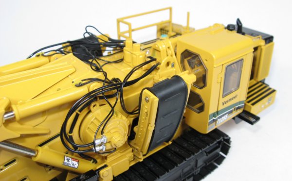 Vermeer T1255 Commander 3 with Hydrostatic Trencher Attachment