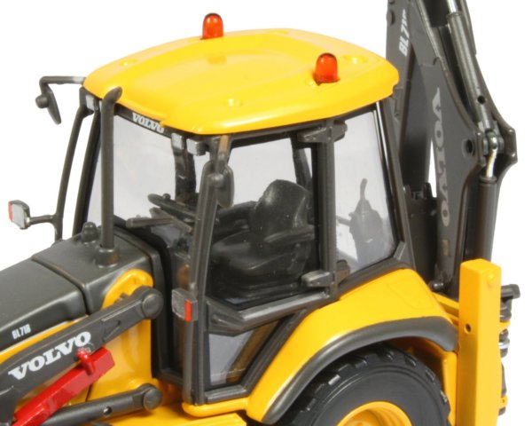 Volvo BL71B Backhoe Loader