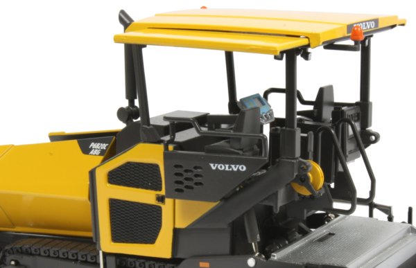 Volvo P6820C Tracked Paver