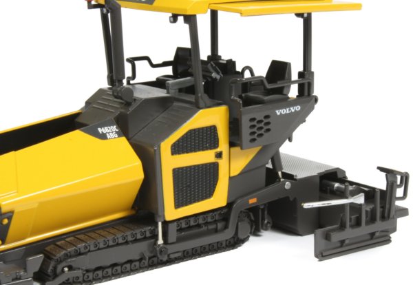 Volvo P6820C Tracked Paver