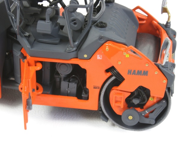 Hamm HD+110 Tandem Drum Roller