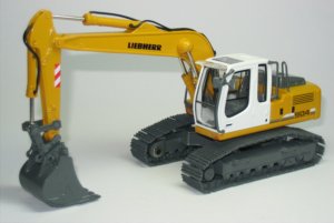 Liebherr R904C excavator