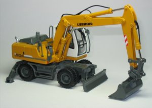 Liebherr A904C